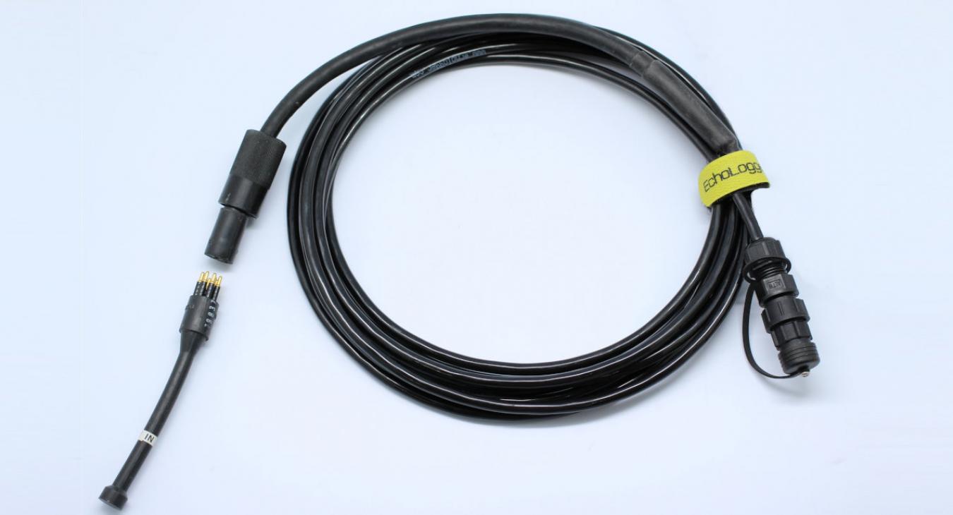 Underwater Cable With Connectors 